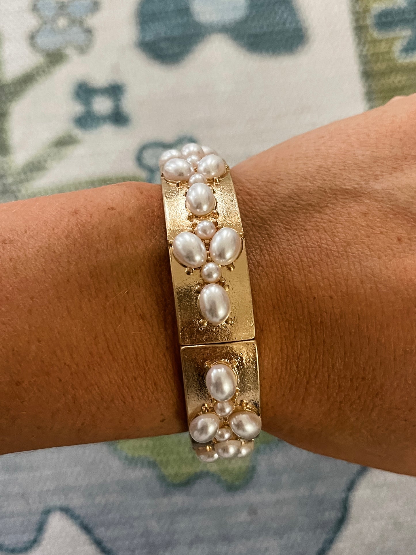 Vintage Gold Pearl Bangle
