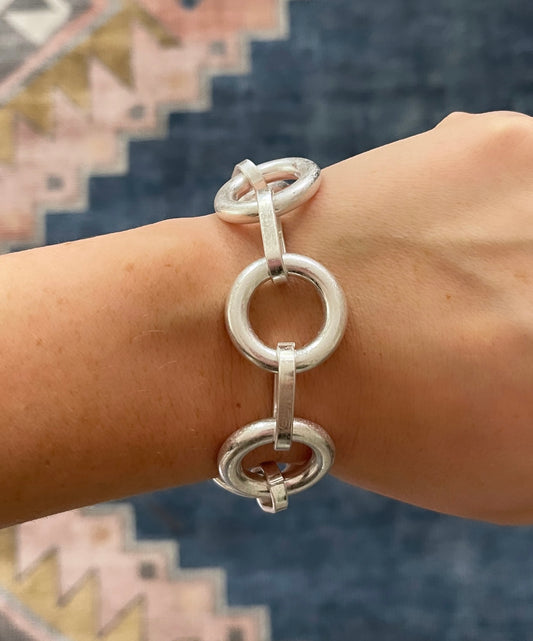 Circle Chain Link Bracelet